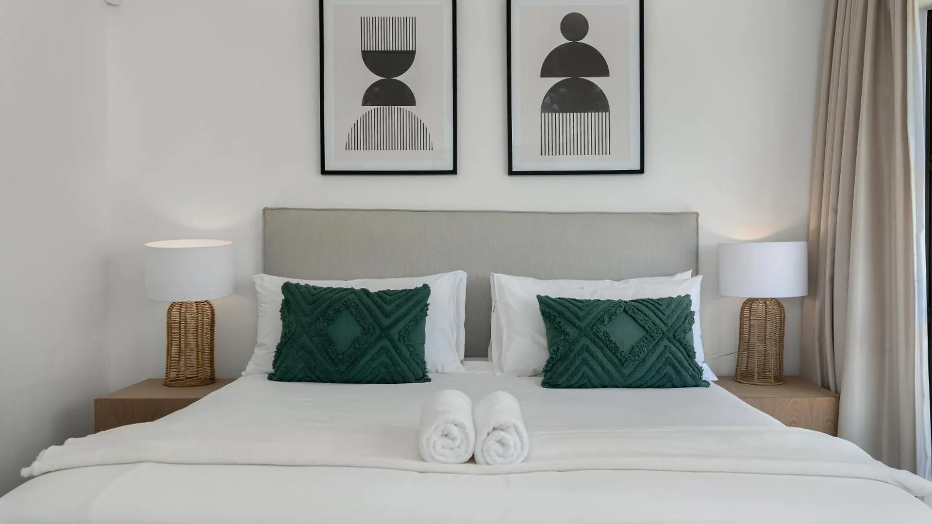 Apartment Sea Point Bliss - Access To Beach & Saunders Pool Cape Town