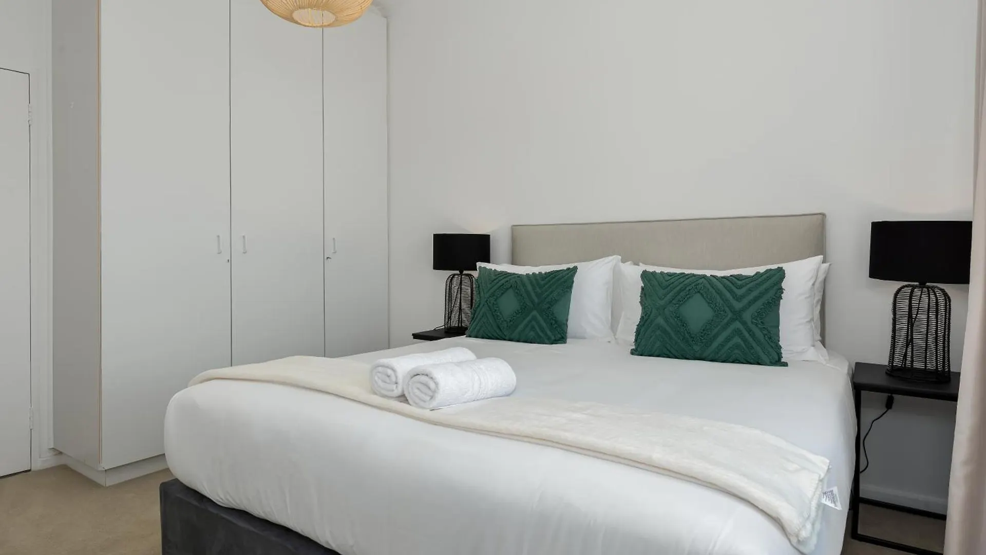 Apartment Sea Point Bliss - Access To Beach & Saunders Pool Cape Town