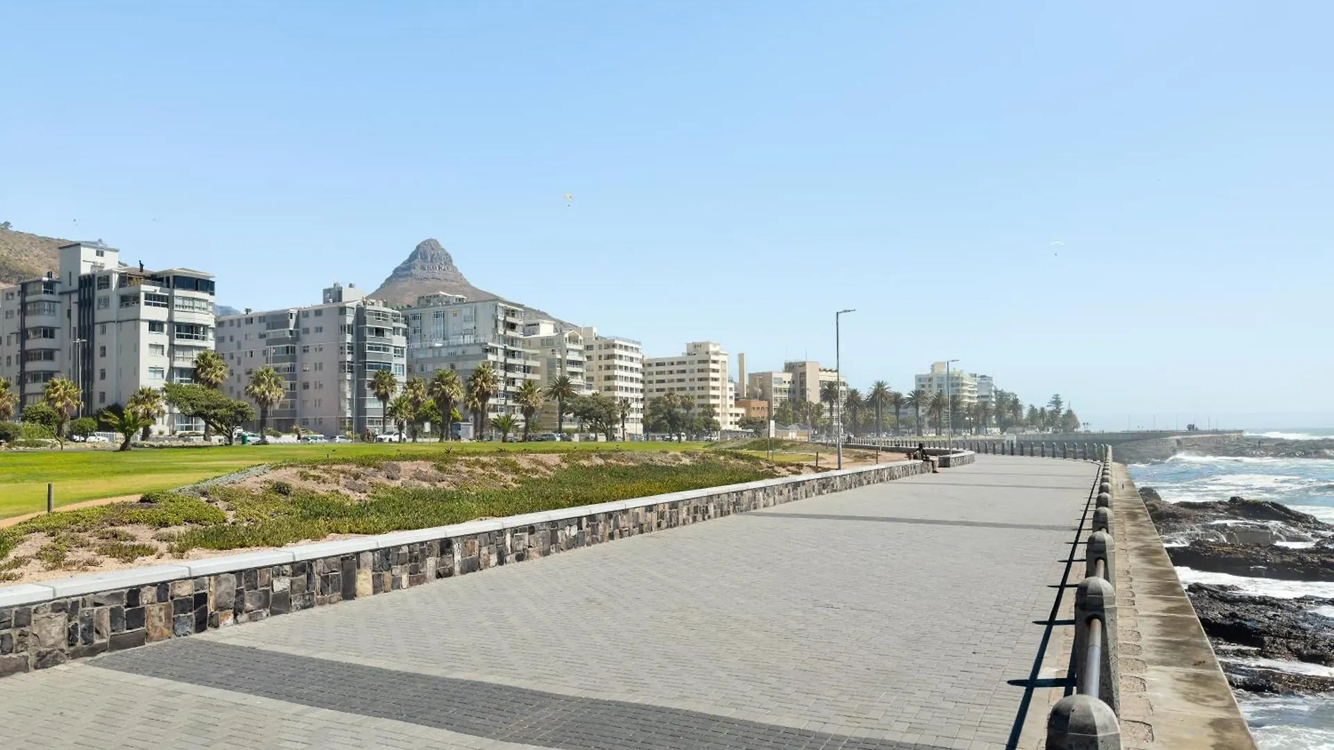 Apartment Sea Point Bliss - Access To Beach & Saunders Pool Cape Town