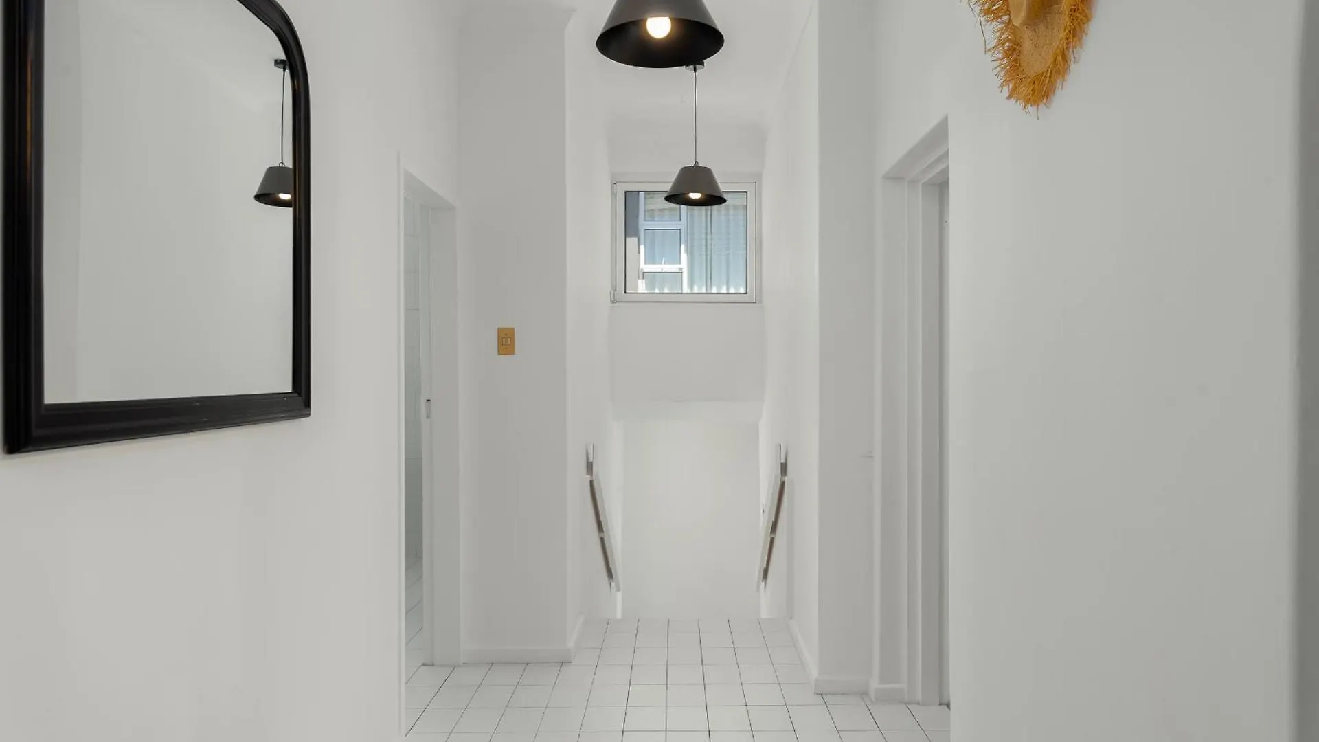 Sea Point Bliss - Access To Beach & Saunders Pool Cape Town Apartment