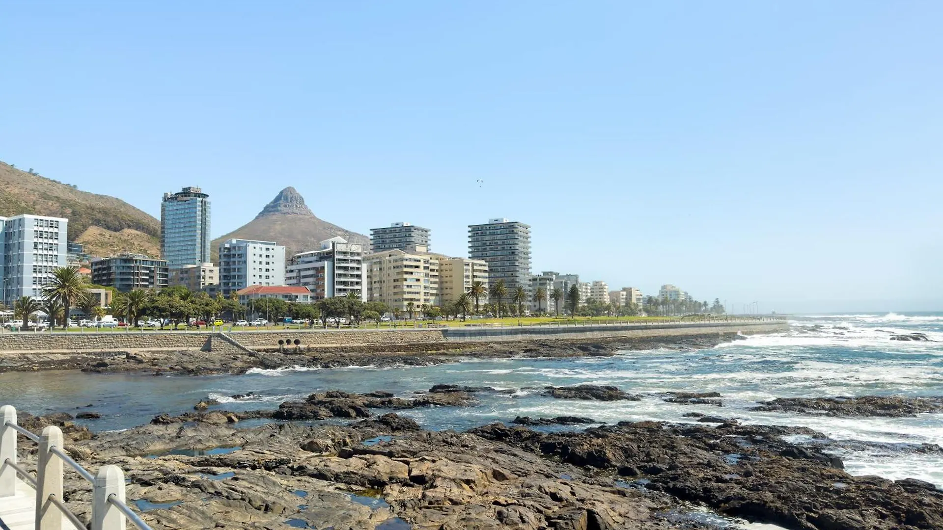 Sea Point Bliss - Access To Beach & Saunders Pool Cape Town 0*,  South Africa
